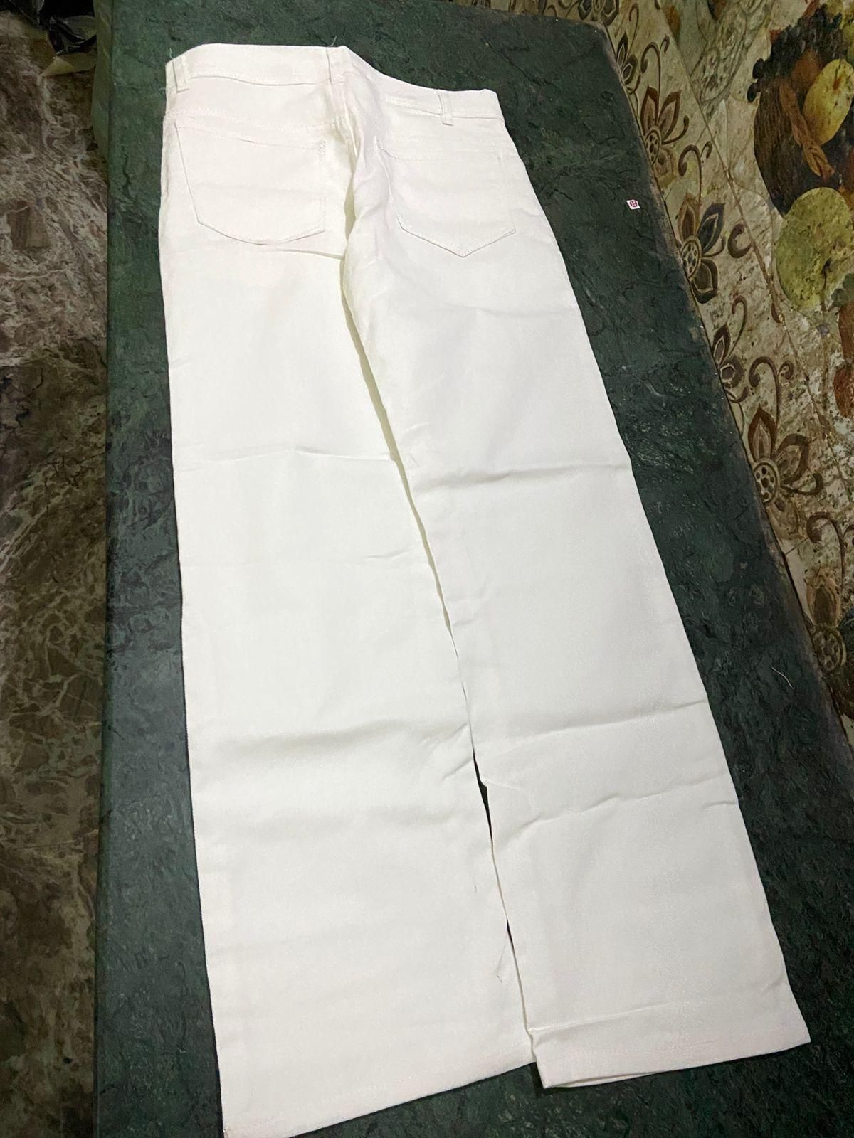 Men's Loose Fit Mid Rise  White Jeans